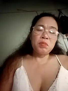 Snapshot of Sexy-asslove90 chatting on October 17, 1:25 pm Sexy-asslove90 online show from October 17, 1:25 pm