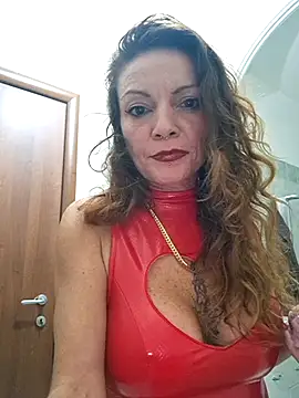 vampvanna23 online show from October 31, 7:29 pm