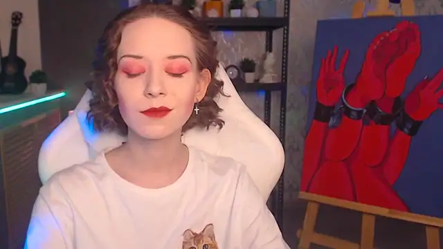 FascinatingEyess online show from October 3, 6:02 pm