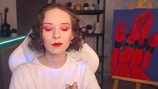 FascinatingEyess online show from October 29, 6:10 pm