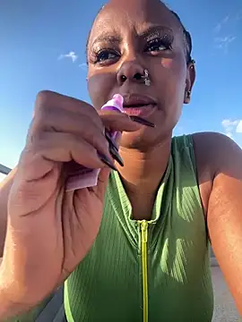 Rose berry online show from October 7, 2:32 pm