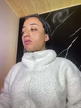 Ady 18 online show from December 19, 9:40 pm