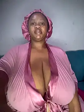 Chubbykarisma27 online show from November 20, 4:35 am