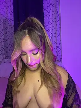 Agnescruzz online show from March 31, 11:49 pm