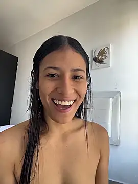 Valentinabaker online show from April 12, 3:26 pm