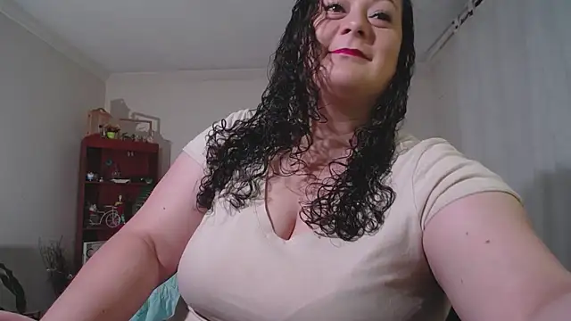 Aleia Taylor online show from October 31, 2:13 am