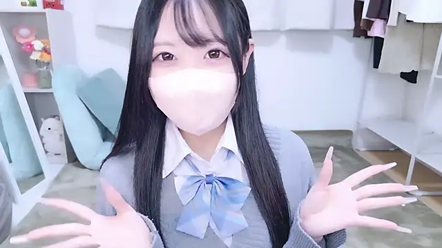 Snapshot of Suzu_ch_xx chatting on October 25, 2:14 pm Suzu ch xx online show from October 25, 2:14 pm