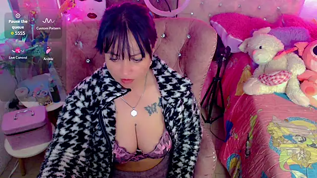 martina bk online show from November 20, 11:28 pm