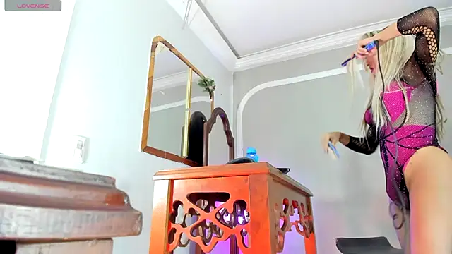 Jimena Grey online show from October 19, 6:04 am