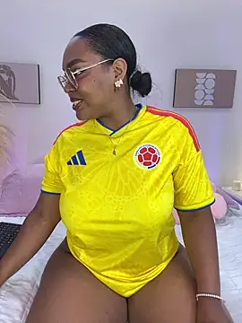 Esmeralda Duarte online show from June 14, 3:30 am