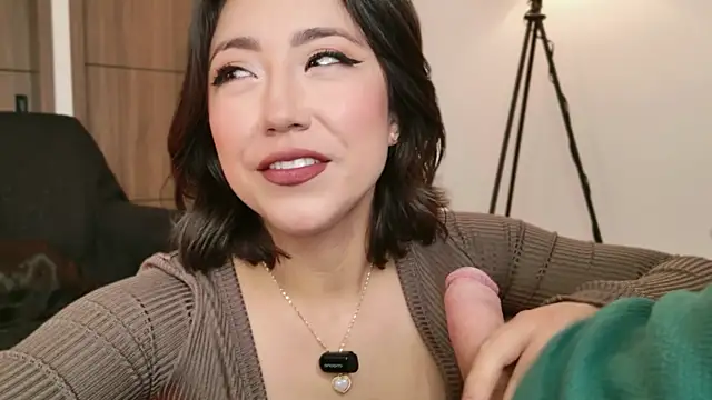 Hot Couple666 online show from November 24, 5:15 pm