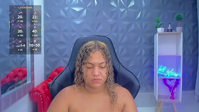 Cristal War online show from January 11, 12:04 am