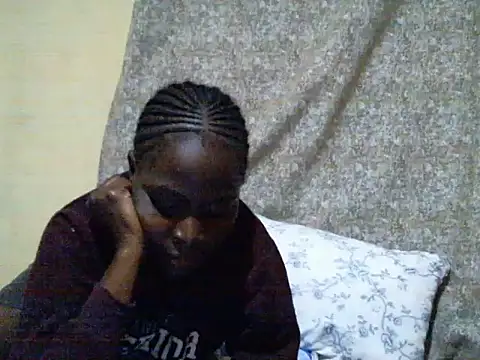 Snapshot of ara_bella chatting on October 3, 9:09 pm ara bella online show from October 3, 9:09 pm