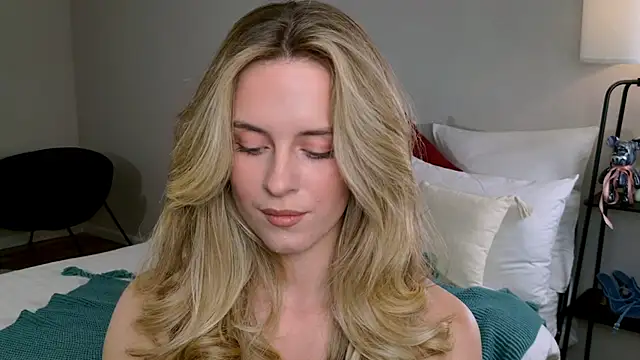 RozzitaBedberry online show from November 21, 1:13 pm