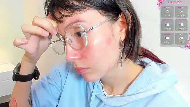 lizzy davis 1 online show from October 2, 4:06 am