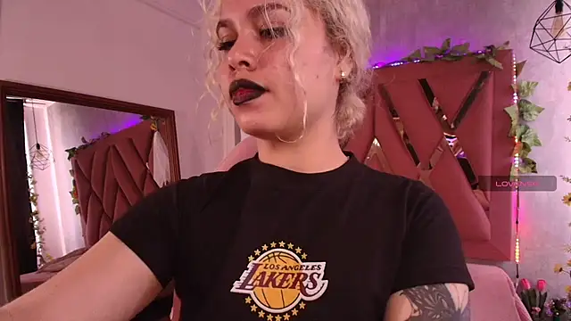 Haelycute online show from October 11, 12:19 pm