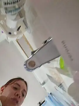 valery mora online show from November 27, 6:33 pm