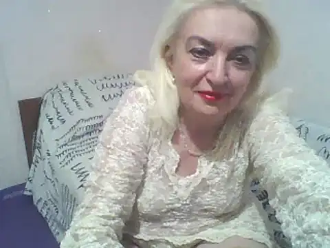 Snapshot of Meri798 chatting on September 22, 9:24 pm Meri798 online show from September 22, 9:24 pm
