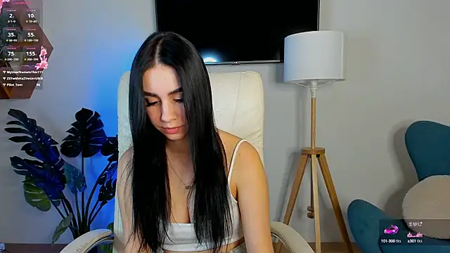 Dina Foxxx online show from October 4, 8:13 pm