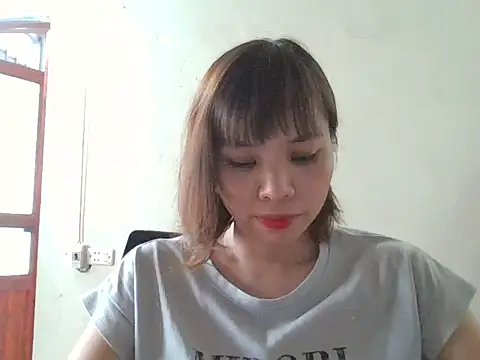 Angela-Eira online show from October 11, 5:45 am