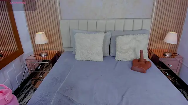 BILIE ROUSE1 online show from November 22, 3:31 am