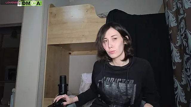 KawaiiNullify online show from December 17, 9:08 pm