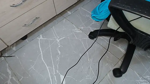 SWEETT CORY online show from December 19, 3:21 am