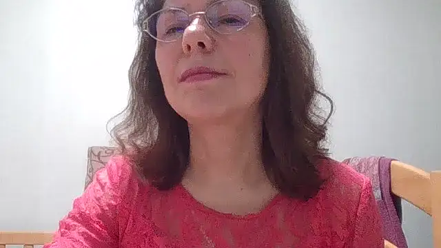 HollyJewel online show from April 16, 8:08 pm