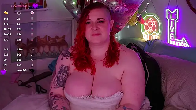 opalreigning online show from October 31, 9:35 am