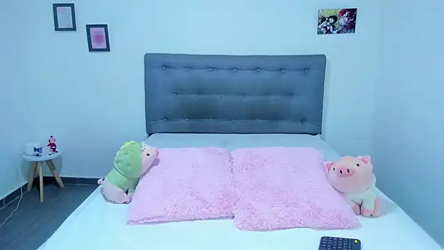 Agataowens online show from September 16, 1:13 am