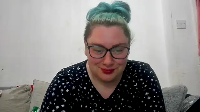 Bustycurves online show from June 17, 9:49 pm