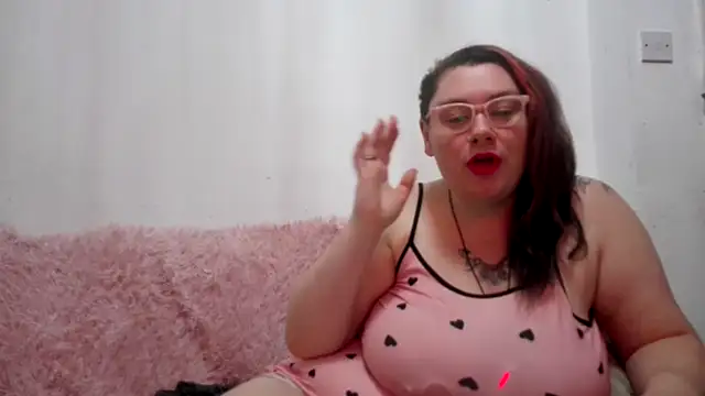 Bustycurves online show from November 11, 3:13 am