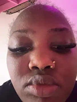 Queen Arnah254 online show from June 26, 3:57 pm