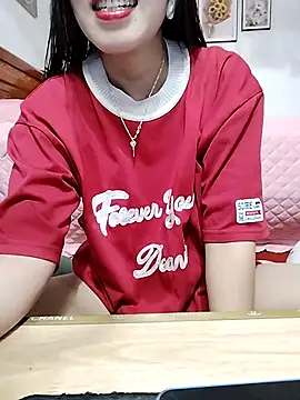 cream1299 online show from September 17, 12:03 pm