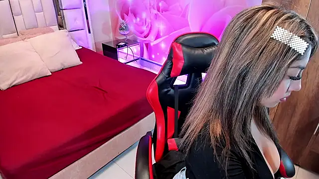 Yelena mutiz online show from December 15, 1:27 pm