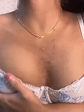 Snapshot of Goddess_sneha chatting on September 25, 5:11 pm Goddess sneha online show from September 25, 5:11 pm