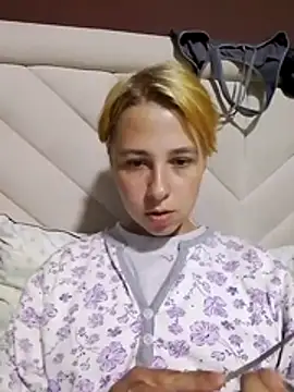 Gussie Bridie online show from April 11, 9:57 am