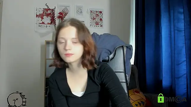 Snapshot of Alina_Mills chatting on September 13, 8:44 am Alina Mills online show from September 13, 8:44 am