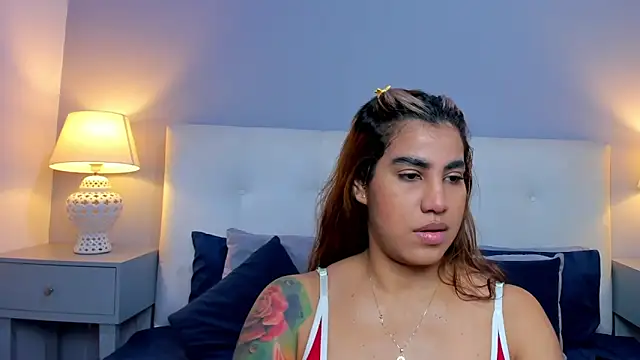 SaraaJhonsonn online show from November 17, 4:19 pm