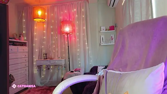Snapshot of AllisonCatUwU chatting on October 22, 4:01 pm AllisonCatUwU online show from October 22, 4:01 pm