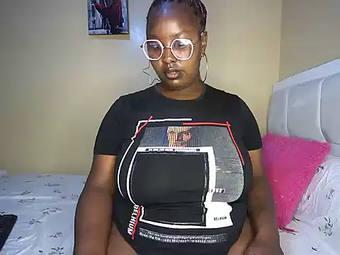 Sparkles J online show from September 21, 3:43 pm