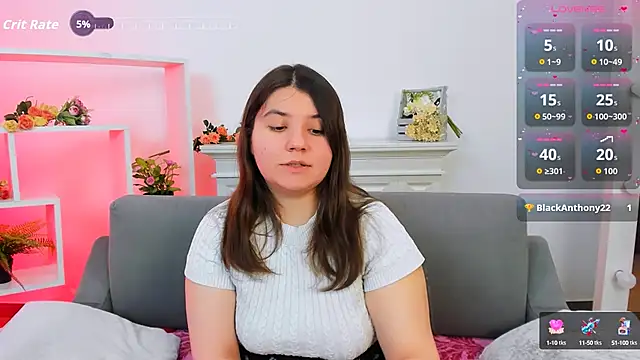 Snapshot of Viola__Shy chatting on September 28, 8:36 pm Viola Shy online show from September 28, 8:36 pm