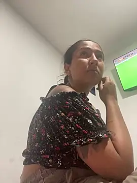 luna asss online show from May 7, 1:43 am