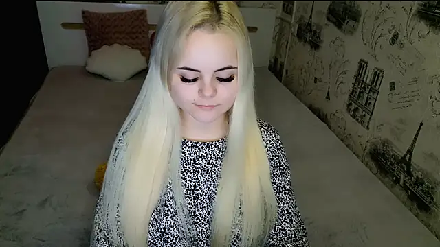 lovely-eyes online show from March 27, 8:20 pm