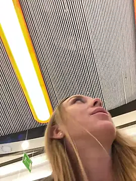 Sweet   Emily online show from November 19, 1:44 pm