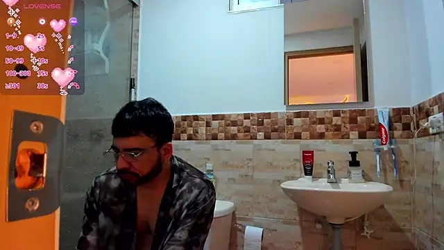 petterwilly1 online show from March 12, 3:48 pm