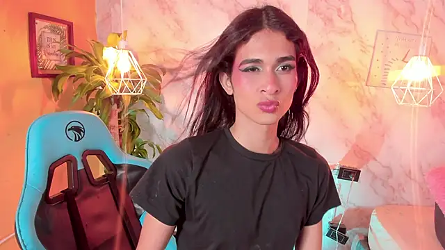 Mara friendboy699 online show from October 28, 4:40 am