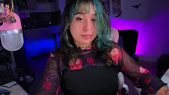 Celeste Bauman online show from November 19, 1:05 am