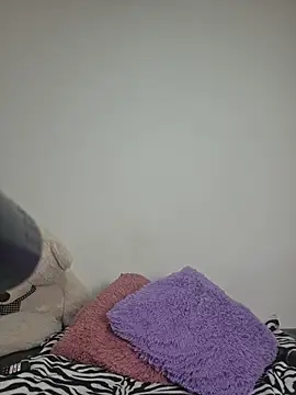 bigboobsrose1 online show from March 2, 10:48 pm