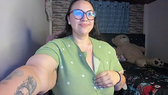 Imluna93 online show from September 15, 5:27 am